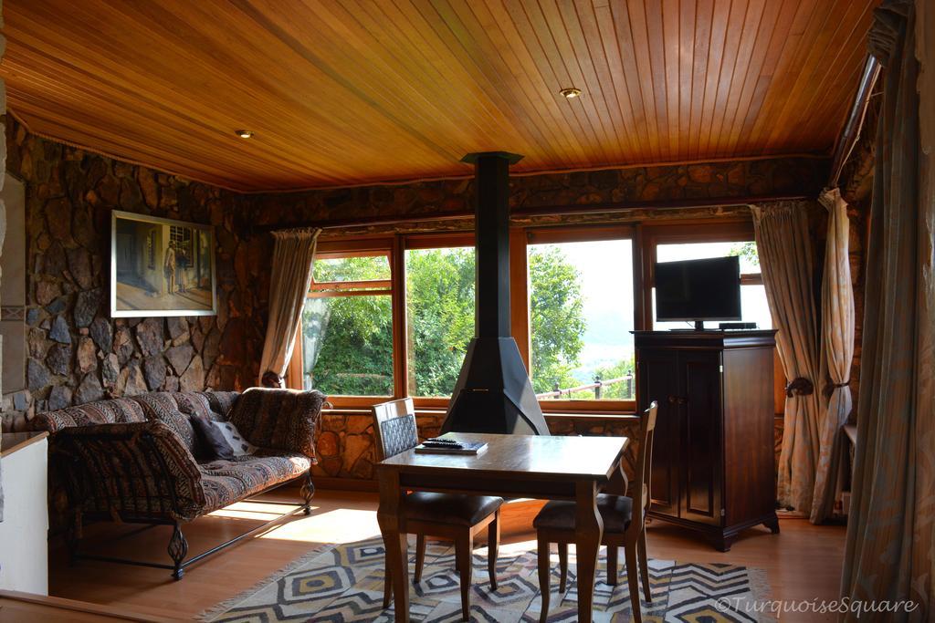 La Montagne Guest *